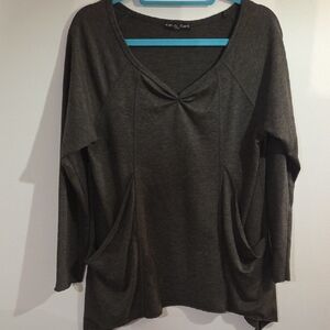 Kim & Cami Charcoal Long Sleeve Top